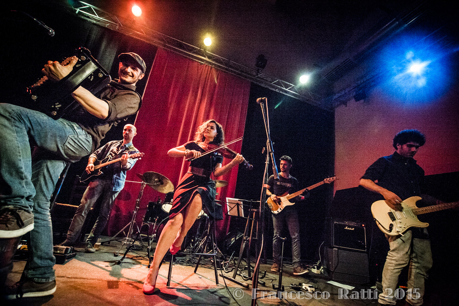 Concerto balfolk rock ALZAMANTES al circolo ARCIPELAGO di Cremona